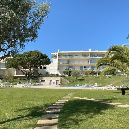 Charmant Appartement A 1Km De La Plage, Avec Piscine A Albufeira Luaran gambar