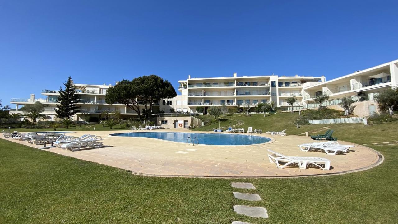 Charmant Appartement A 1Km De La Plage, Avec Piscine A Albufeira Luaran gambar