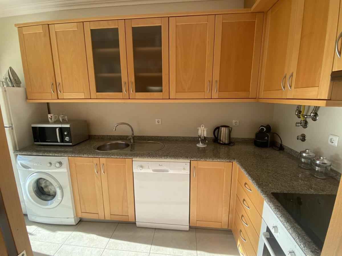 Charmant Appartement A 1Km De La Plage, Avec Piscine A Albufeira Luaran gambar